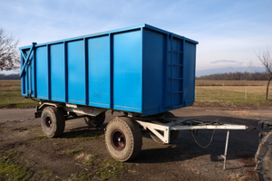 Rimorchio ribaltabile