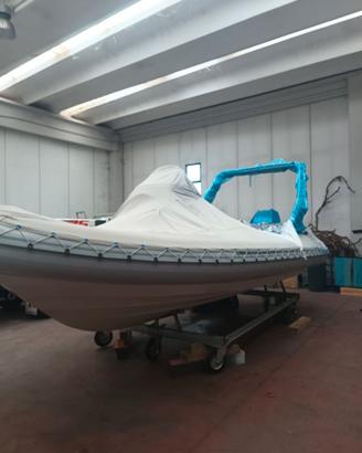 Seapower 650GT Evinrude 200cv full optional