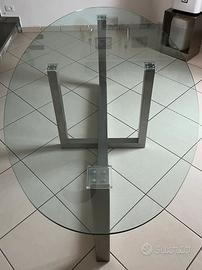 Tavolo in vetro temperato
