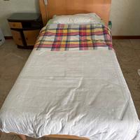 Letto singolo con rete elettrica sali e scendi