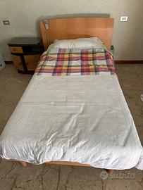 Letto singolo con rete elettrica sali e scendi