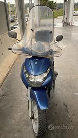 Piaggio Beverly 250