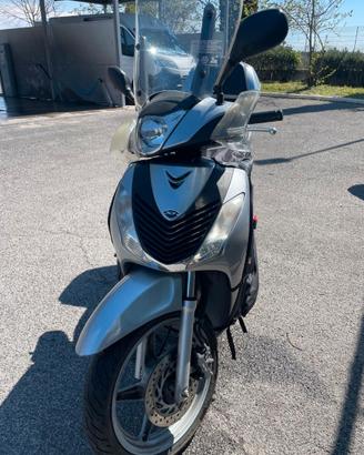 Honda SH 150i del 2009