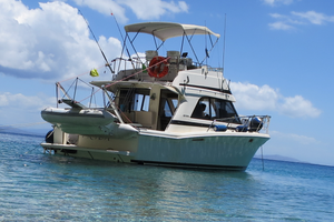 RIVIERA 3300 FLYBRIDGE