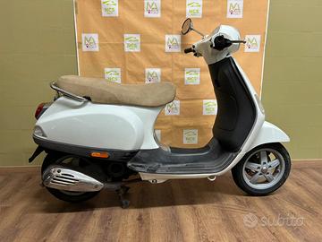 Piaggio Vespa 50 LX