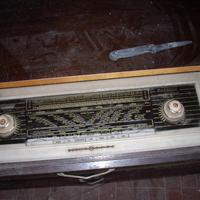 Mobile radio stereo giradischi