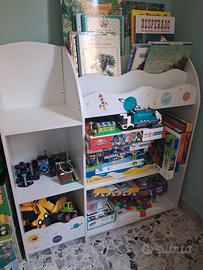 Mobile portagiochi e libri per bambini