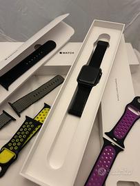 Apple watch serie 3 GPS 42 mm grigio siderale