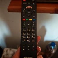 TV PANASONIC LCD 32'' (usata pochissimo)
