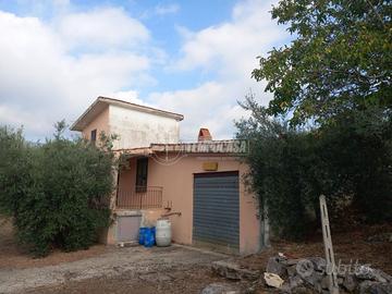 Casa Indipendente con Terreno