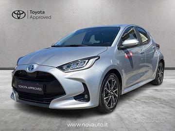 Toyota Yaris Hybrid Trend MY22