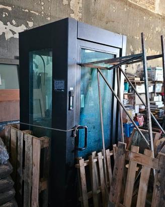 Porta di sicurezza per banca