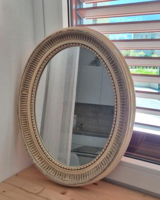 specchio ovale in legno
