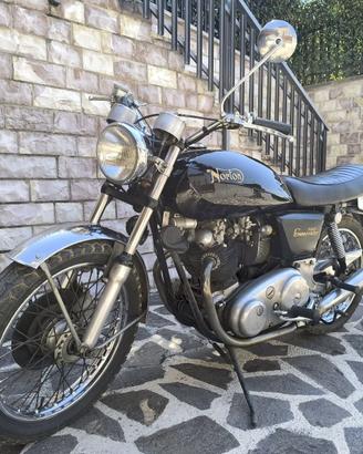 Norton Commando 750 del 1971