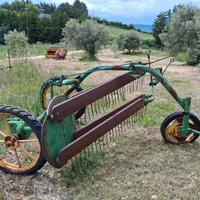 Ranghinatore a pettine trainato
