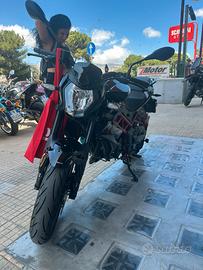 Moto Benelli 125