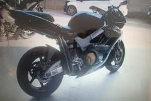 VTR Fire storm V 90 Superbike