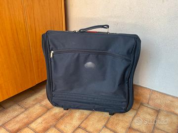 Trolley porta abiti