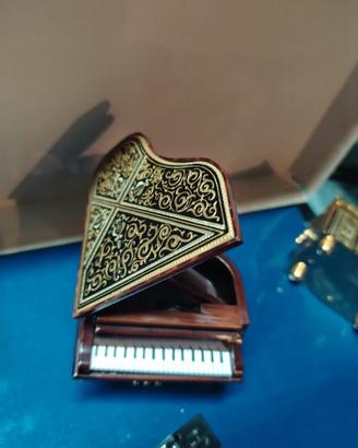 Mini pianoforte Demasquinado de Toledo – artigiana