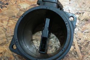 968328298002 Debimetro per Peugeot 208