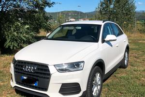 Audi Q3 2.0 TDI 120Cv