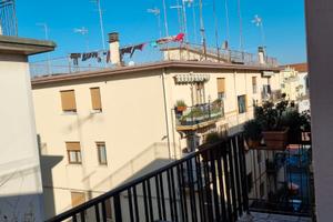 Appartamento ultimo piano living e 2 camere