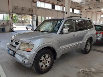 Mitsubishi Pajero 3.2 16V DI-D 5p. GLS2 7P PE...