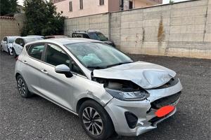Ford Fiesta 2022 incidentata sinistrata 2022