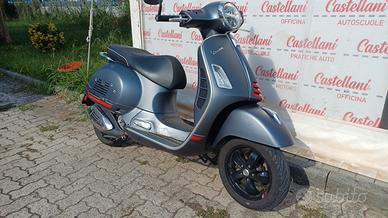 Vespa GTS 300 SUPER ANNO 2022 KM 17.000
