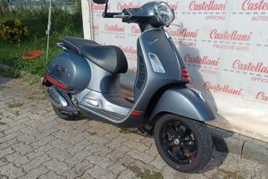 Vespa GTS 300 SUPER ANNO 2022 KM 17.000