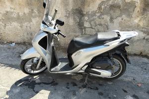 scooter SH 125