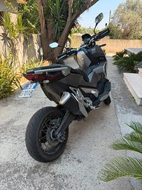 X-adv 750