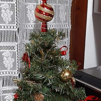 Albero di natale + puntale rosso+ mini presepe