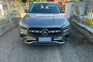 Mercedes-Benz GLA 180 d Progressive Advanced