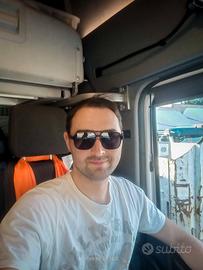 Autista di camion disponibile. BE/C/CE/CQC