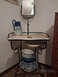 Antico lavabo