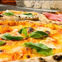 Pizzaiolo con 18 anni esperienza