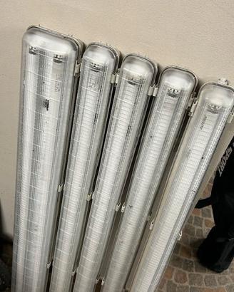 LAMPADE A TENUTA STAGNA