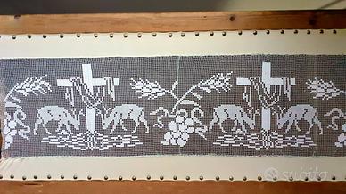 Merletto per rocchetto sacerdotale a filet modano