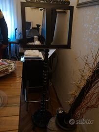 2 sedie thoneth, 1 leggio antico, 1 tavol. etnico 