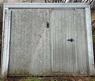 Portone basculante zincato con  contrappesi