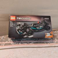 42165 LEGO  Mercedes AMG F1 