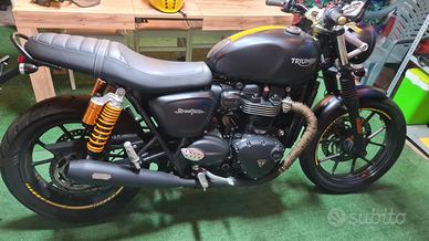 triumph street twin 900