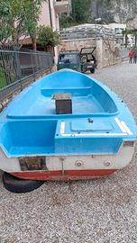 Barca a motore in vetroresina veliplano con motore
