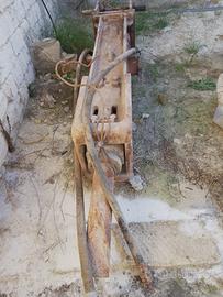 Martellone escavatore