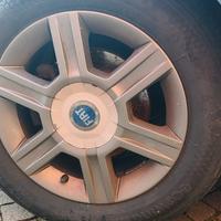 Cerchi in lega 15 pollici FIAT