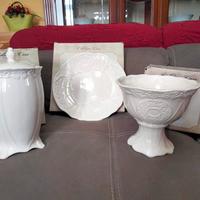 biscottiera, centrotavola,piatto. in ceramica 