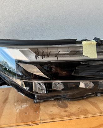 Toyota rav 4 2024 destro