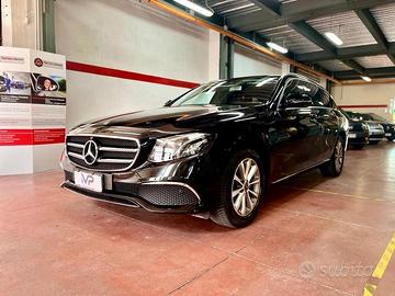 Mercedes-Benz Classe E E 220d S.W. 4Matic Aut...