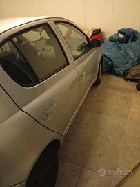 Toyota Yaris 1.0 benzina 